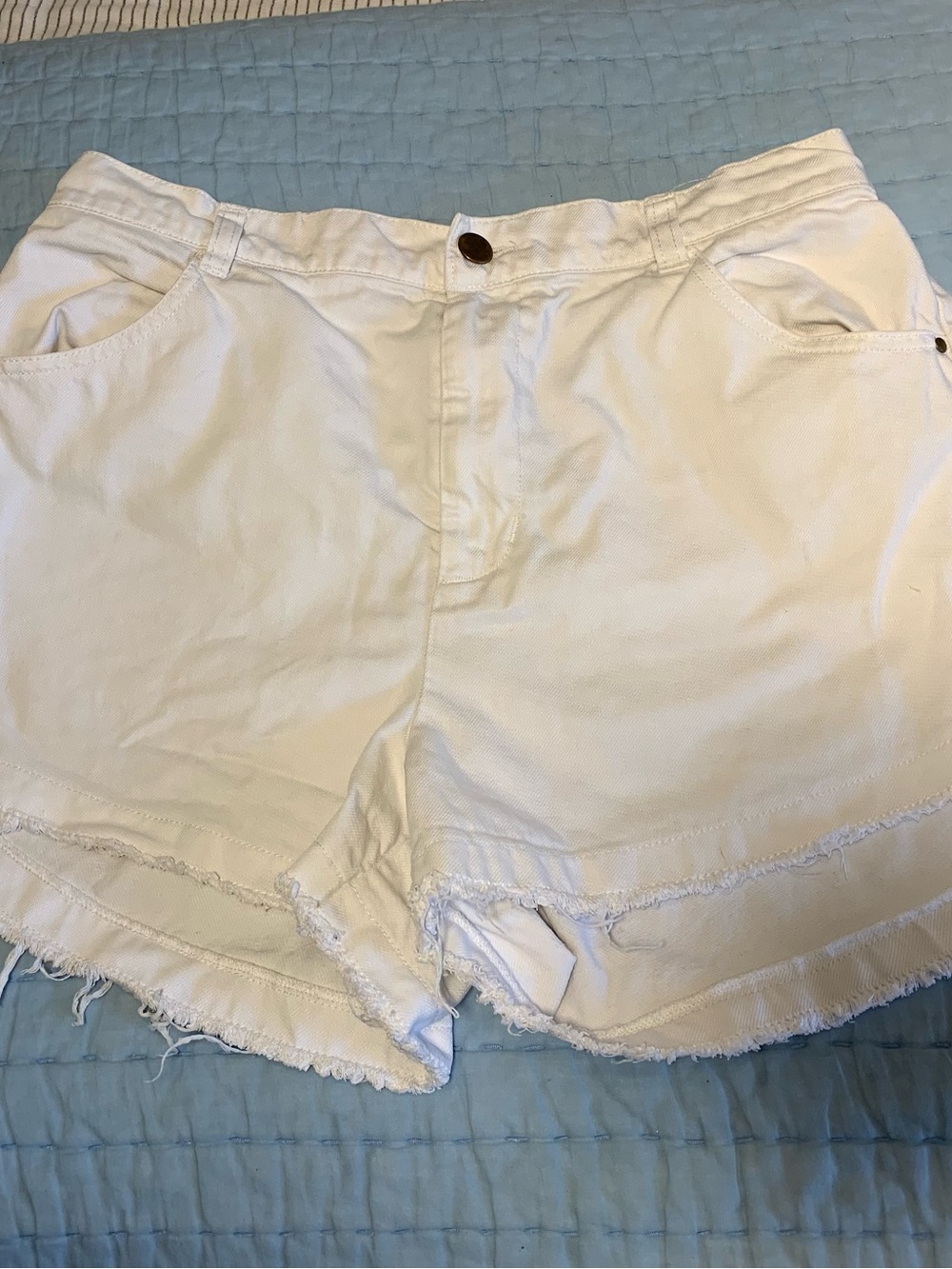 Young Fabulous & Broke White Frayed-Hem Denim Shorts | L